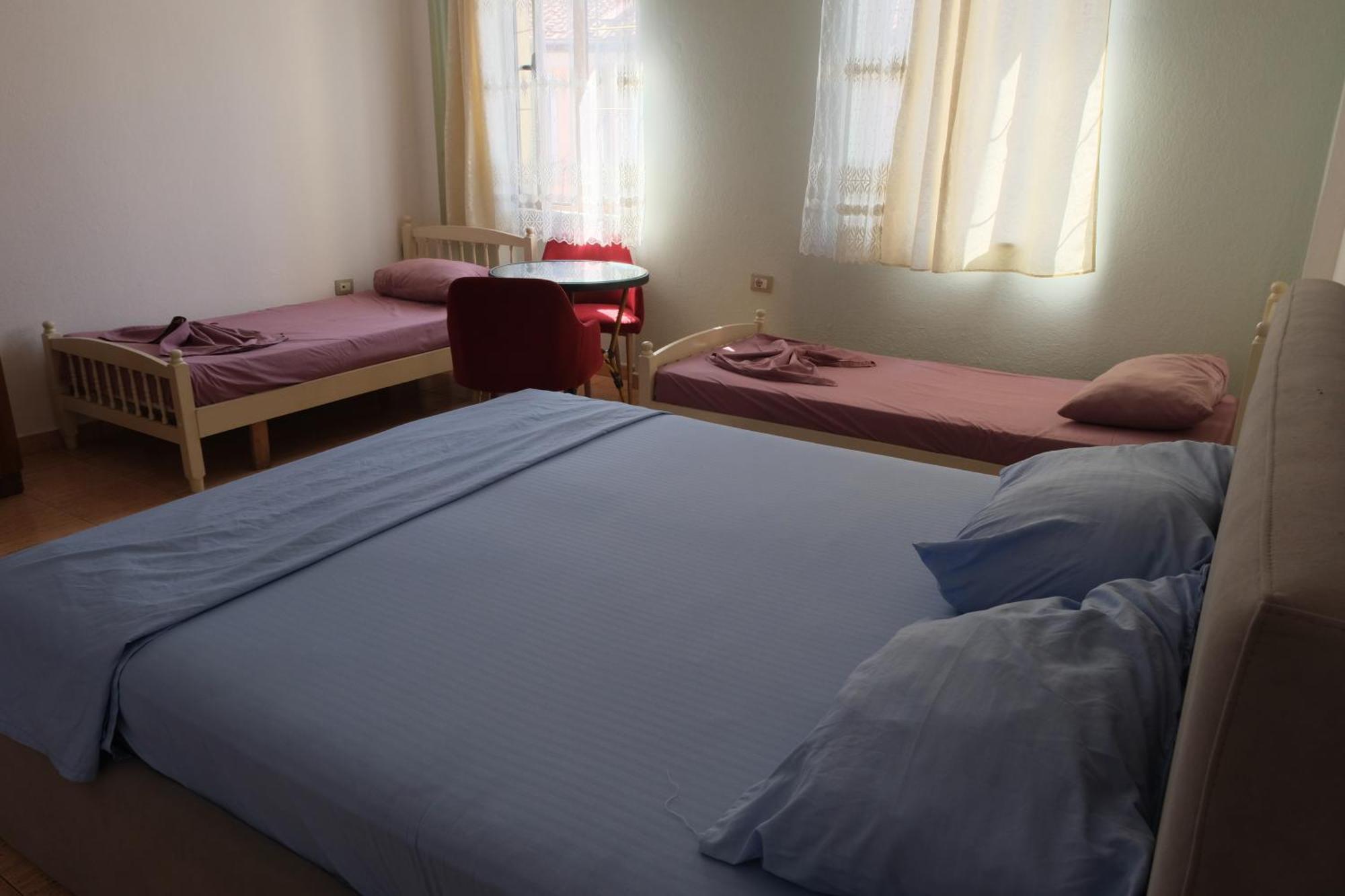 My Hostel - Privates And Dorms Szkodra Zewnętrze zdjęcie